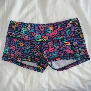 Womens Fleo Shorts